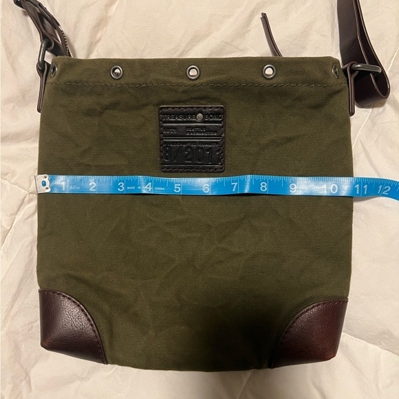 TREASURE & BOND Olive Green Canvas/ Brown Leather Messenger Crossbody Bag - Picture 8 of 9